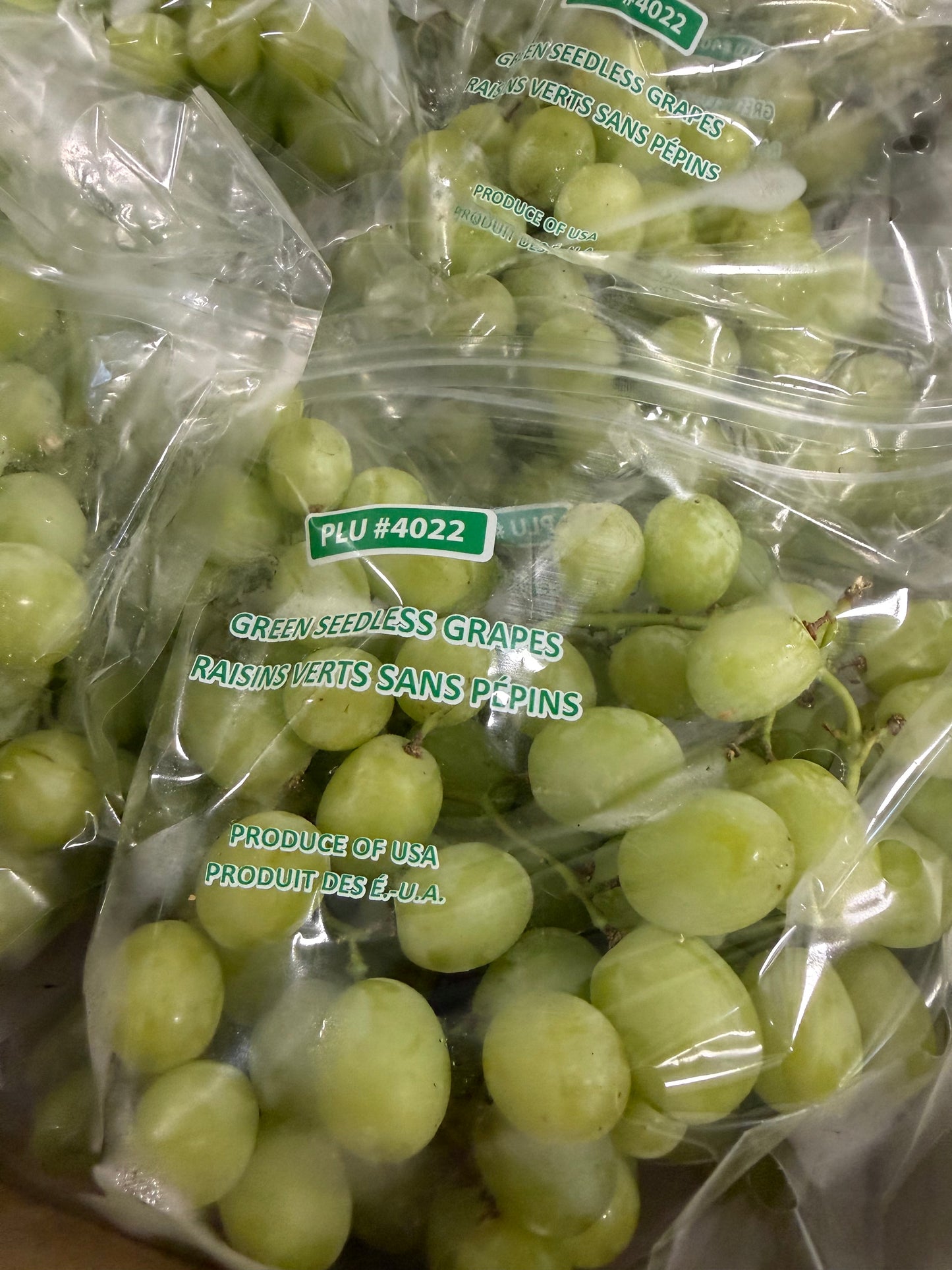 Green Seedless Grapes (bag). Crunchy!